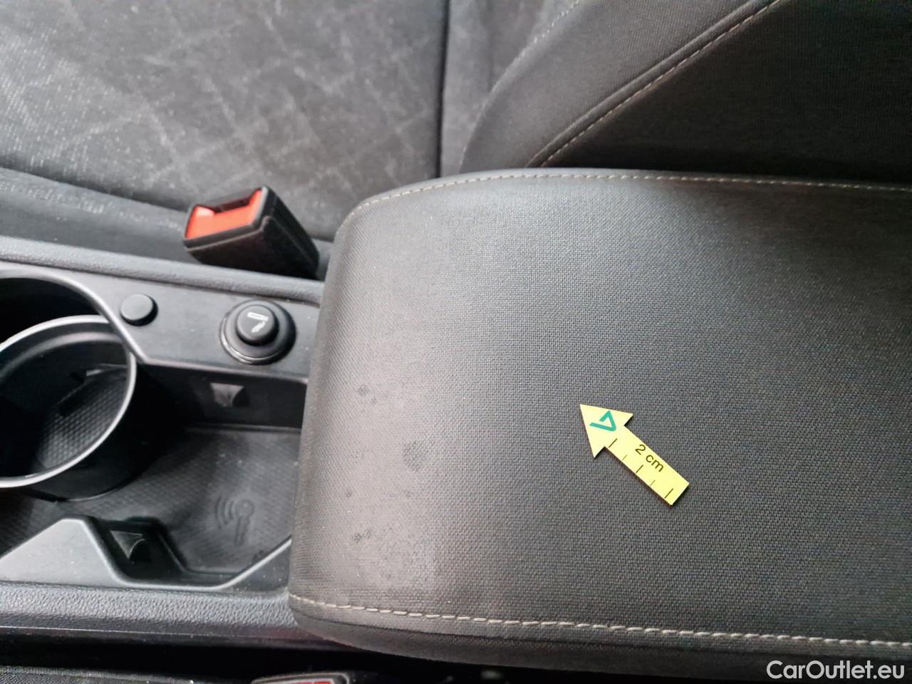  Volkswagen  Golf  2.0 TDI 116HP DSG Life Variant #18