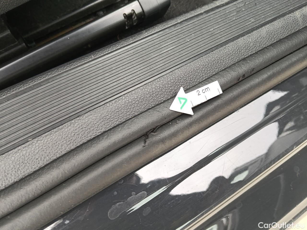  Volkswagen  Golf  Life 1.0 TSI #30