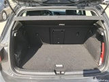  Volkswagen  Golf  Life 1.0 TSI #9
