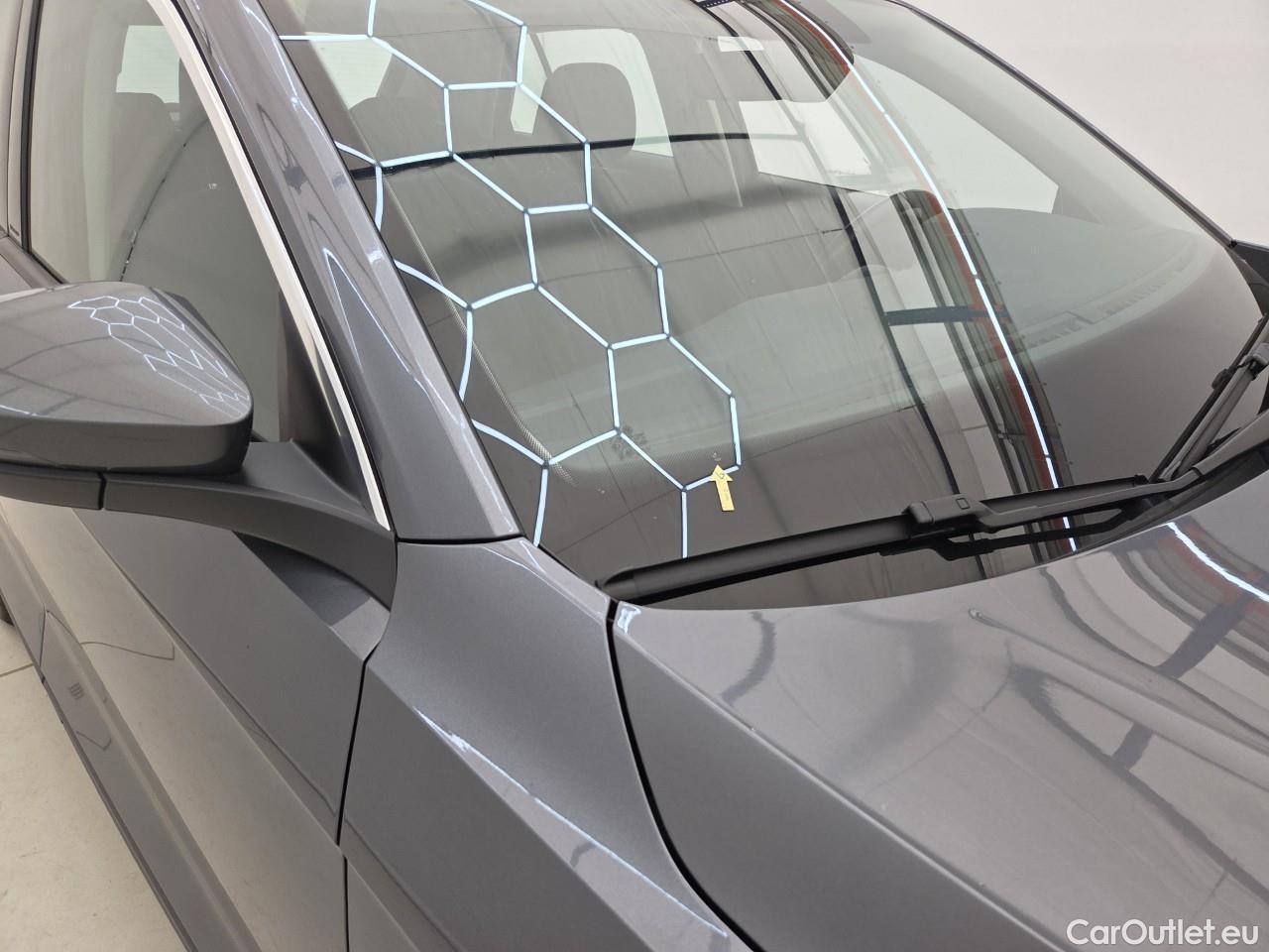 Volkswagen  T-ROC Design 1.5 TSI DSG #18