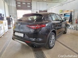  Alfa Romeo   STELVIO ALFA ROMEO / 2017 / 5P / SUV 2.2 TD 160 CV SUPER BUSINESS AT8 RWD (AUTOCARRO) #2