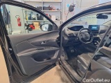  Peugeot  3008 PEUGEOT  / 2020 / 5P / SUV BLUEHDI 130 EAT8 SeS ALLURE #106
