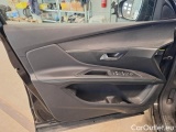  Peugeot  3008 PEUGEOT  / 2020 / 5P / SUV BLUEHDI 130 EAT8 SeS ALLURE #137