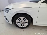  Skoda  Octavia SKODA  WAGON / 2020 / 5P / STATION WAGON 2.0 TDI EVO 85KW EXECUTIVE DSG #20