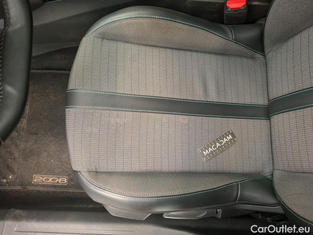  Peugeot  2008  Allure Pack 1.5 HDi 130CV BVA8 E6d #19