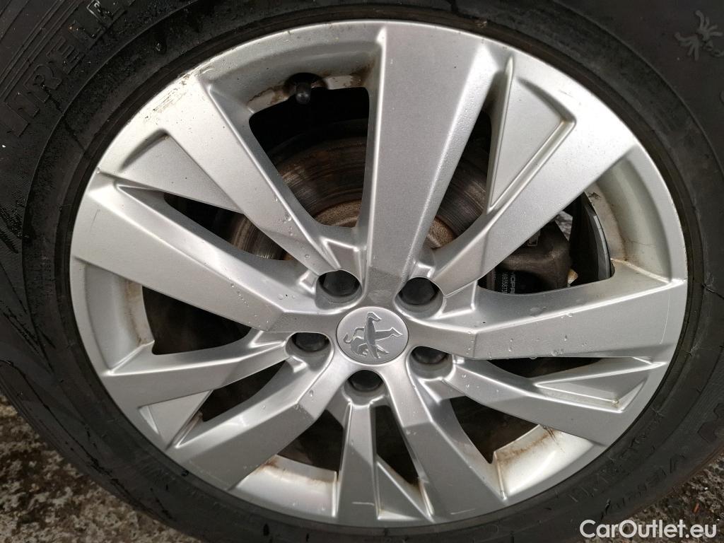  Peugeot  3008  Active Pack 1.5 HDi 130CV BVA8 E6d #5