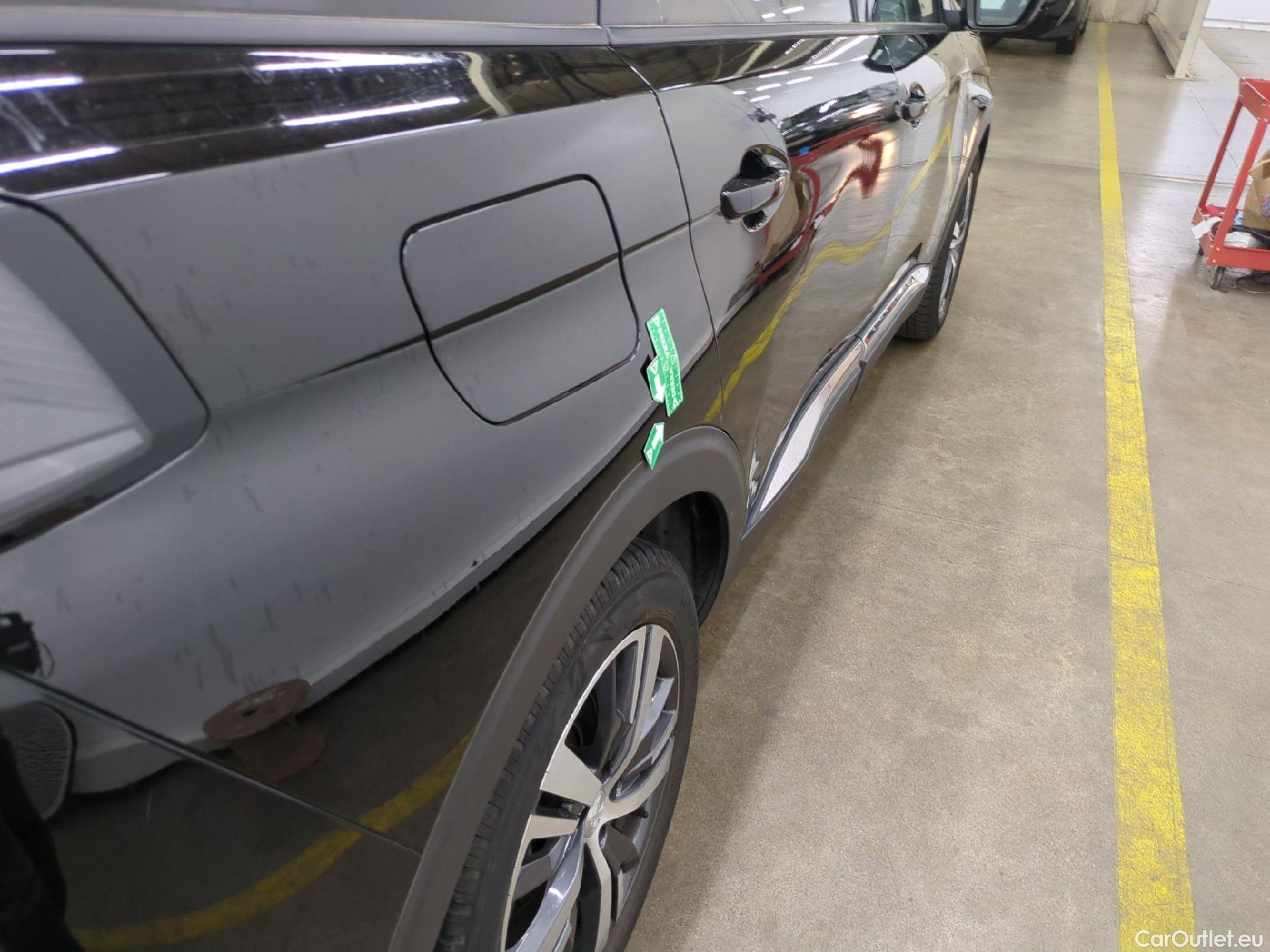  Peugeot  5008  Allure 1.5 HDi 130CV BVA8 7 Sieges E6d #62