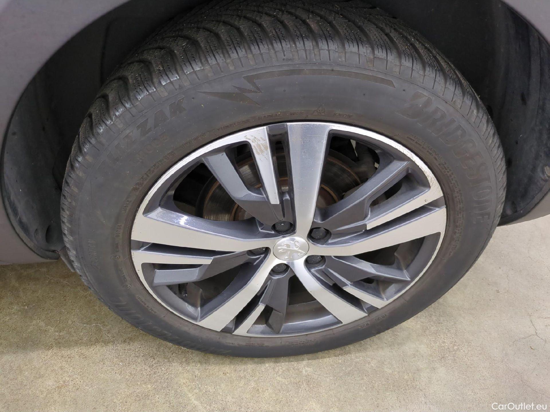  Peugeot  5008  Allure 1.5 HDi 130CV BVA8 7 Sieges E6d #21