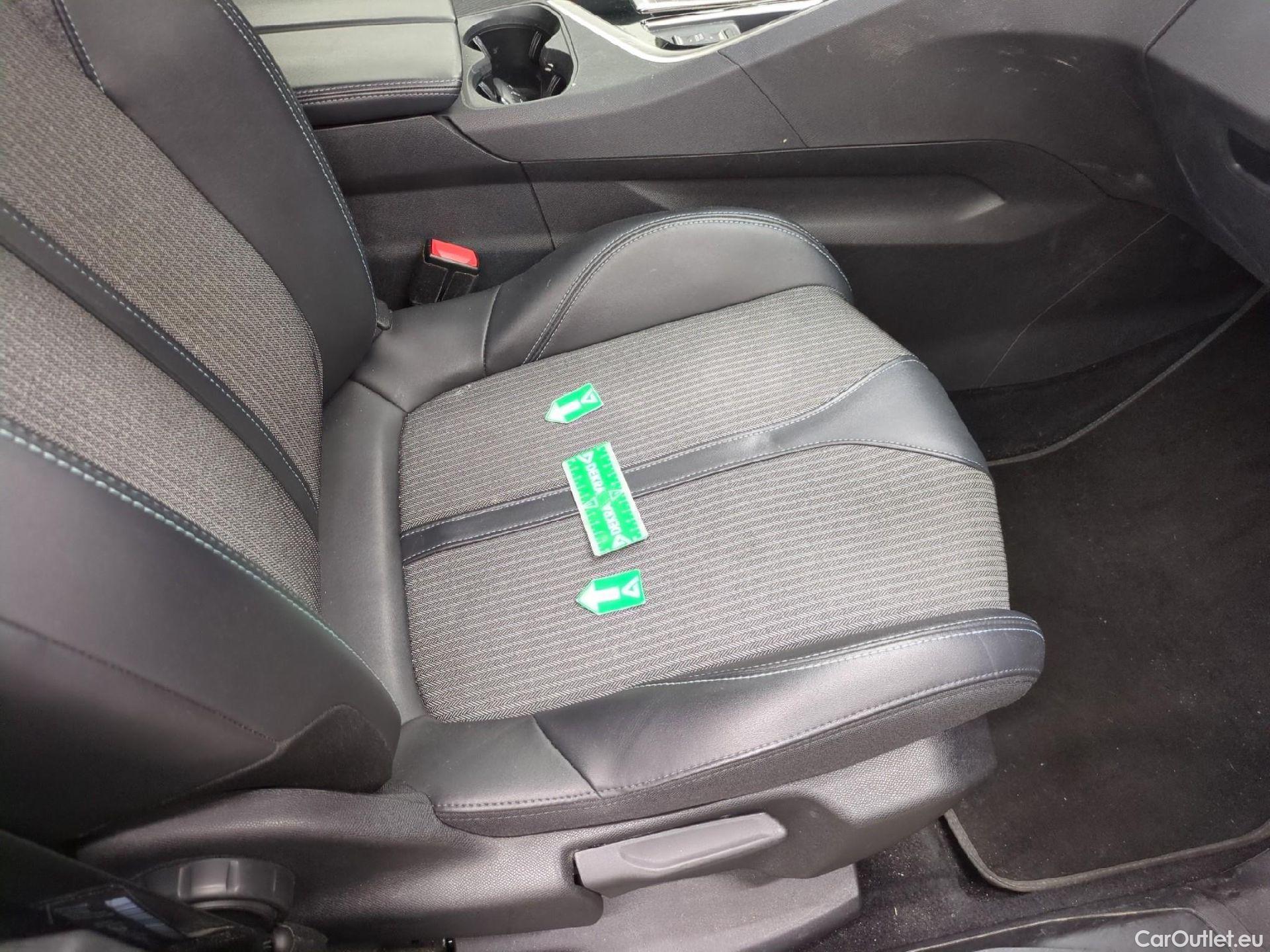  Peugeot  5008  Allure 1.5 HDi 130CV BVA8 7 Sieges E6d #2