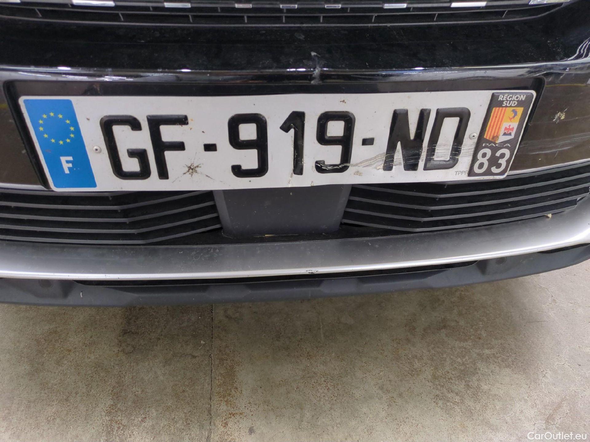  Peugeot  5008  Allure 1.5 HDi 130CV BVA8 7 Sieges E6d #35