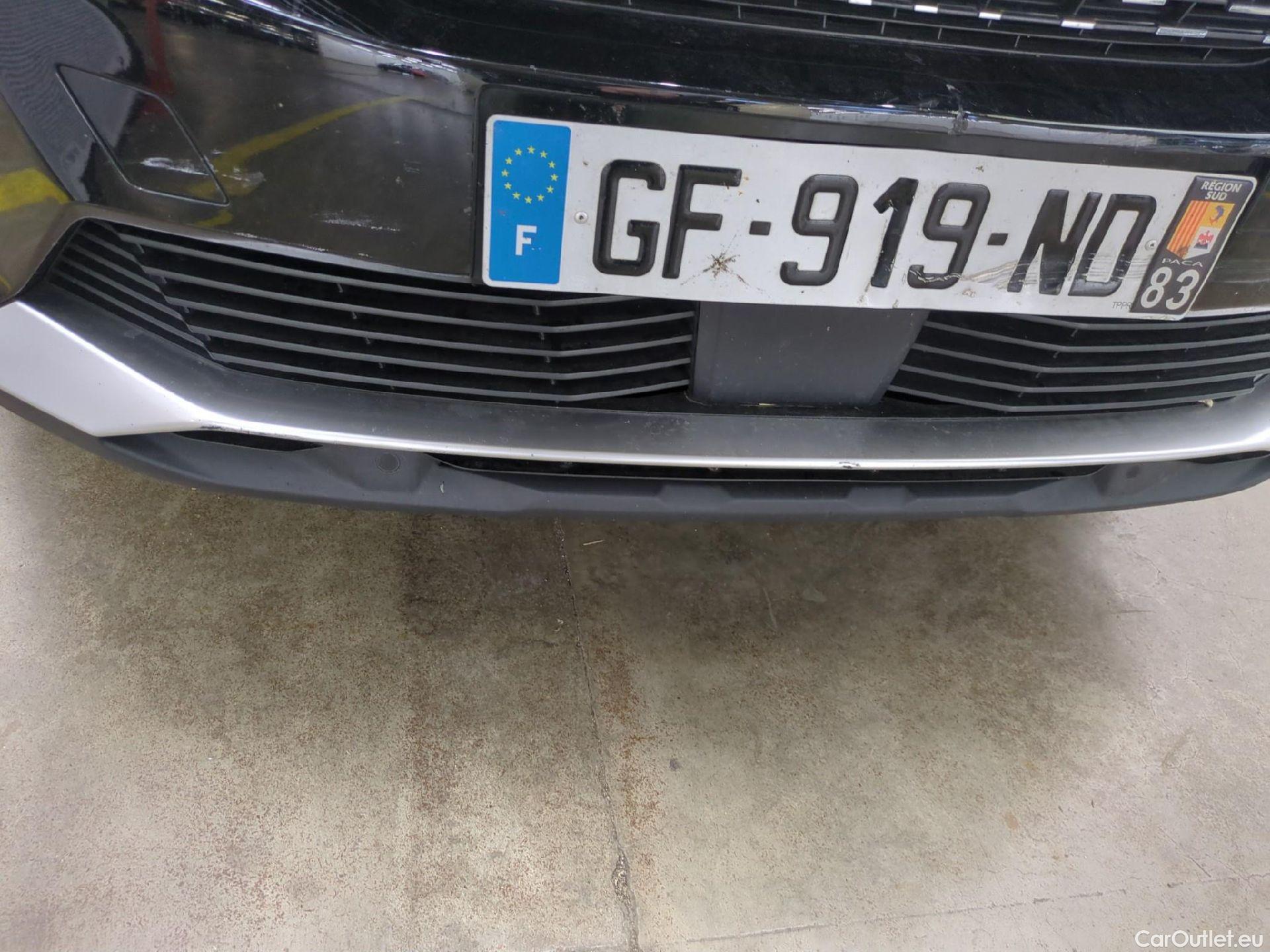  Peugeot  5008  Allure 1.5 HDi 130CV BVA8 7 Sieges E6d #38