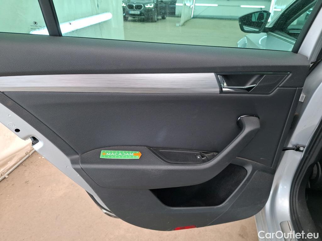  Skoda  Superb  Break Business 2.0 TDI 150CV BVA7 E6dT #11