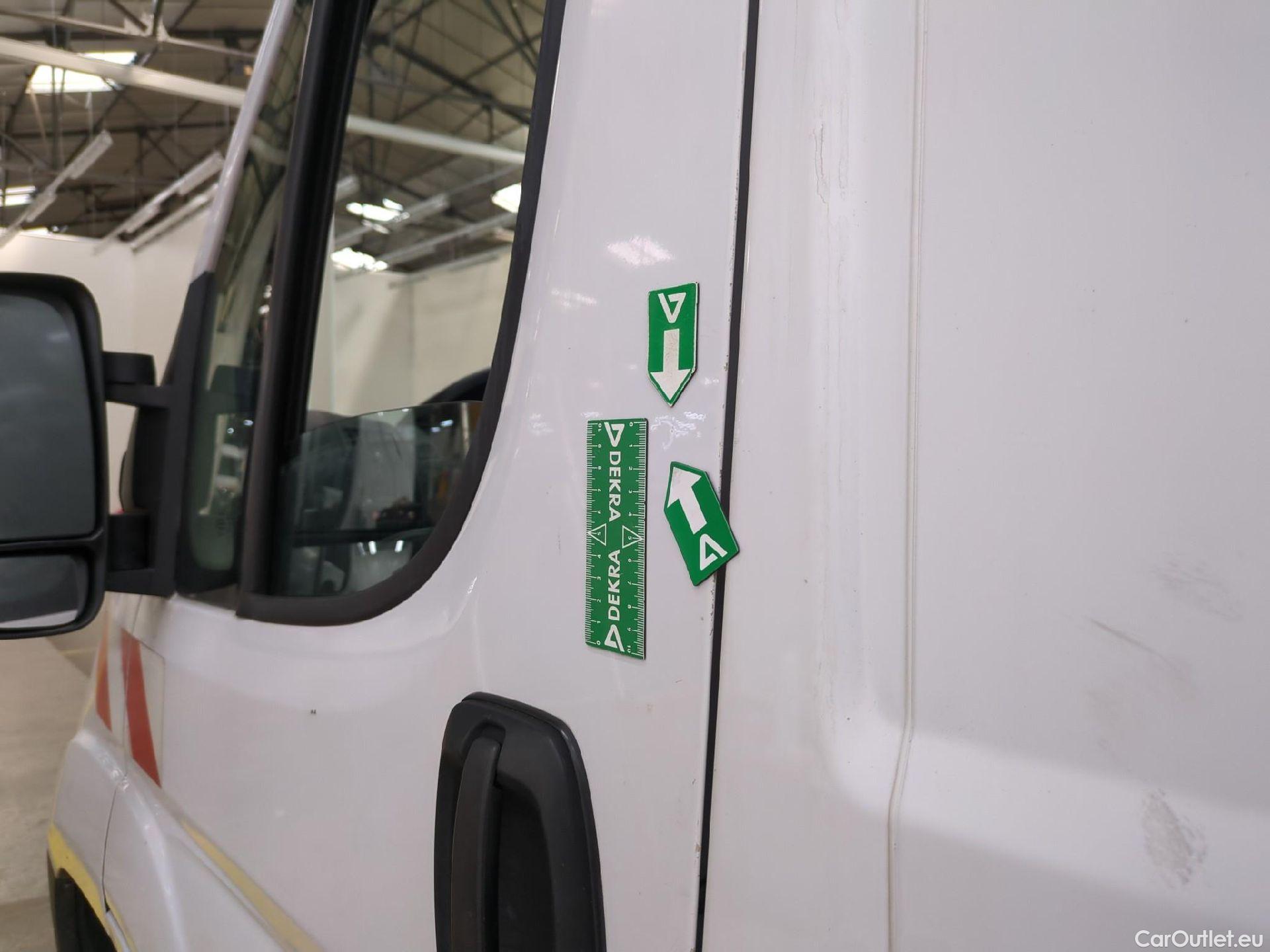  Citroen  Jumper CITROEN  / 2014 / 4P / Fourgon tôlé 30 L2H2 BlueHDi 120 S&S BVM6 Driver #13
