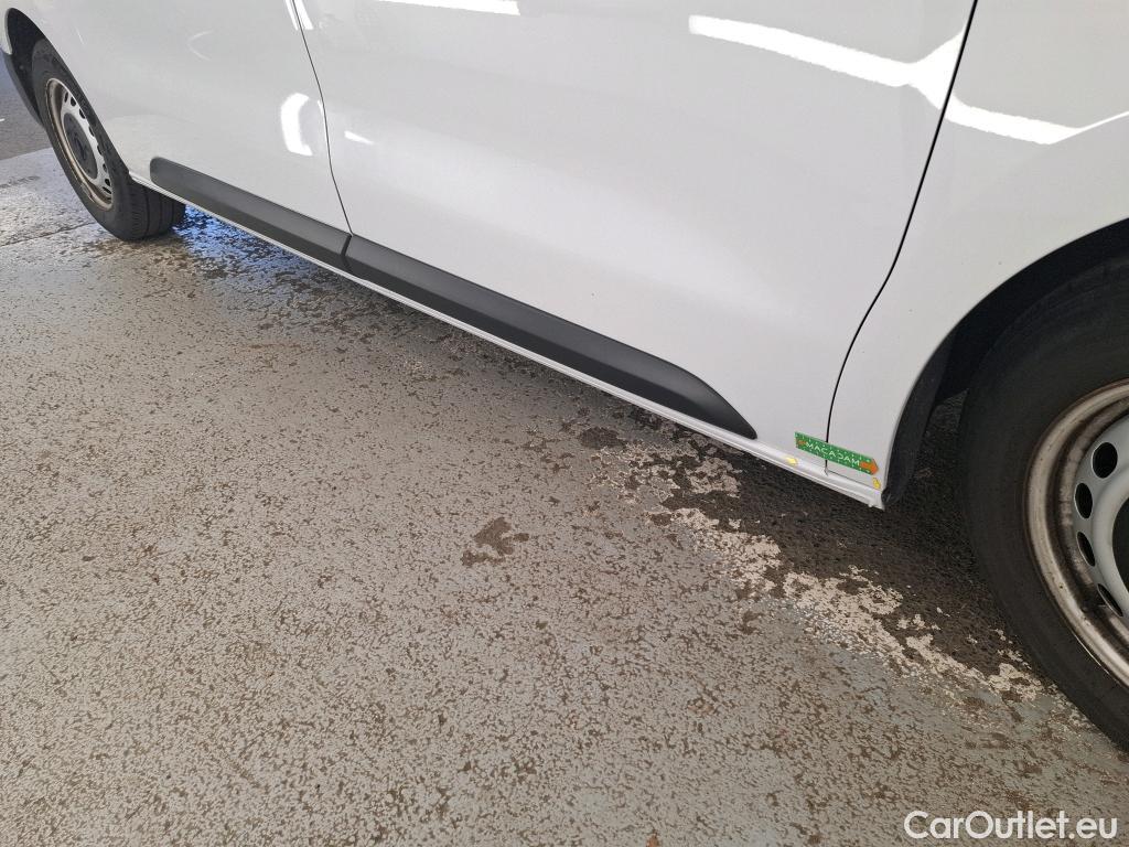  Opel  Vivaro OPEL  / 2019 / 4P / Fourgon tôlé 1.5 Diesel 120 ch L2 Pack Busin #4