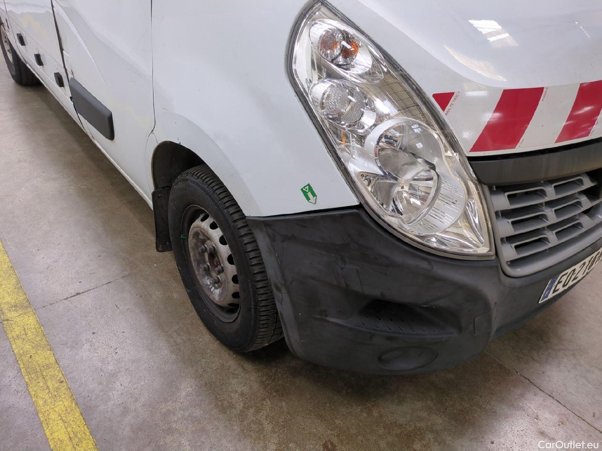  Renault  Master RENAULT  VU 4p Fourgon FG GCf Trac F3500 L2H2 dCi 130 Euro6 #151
