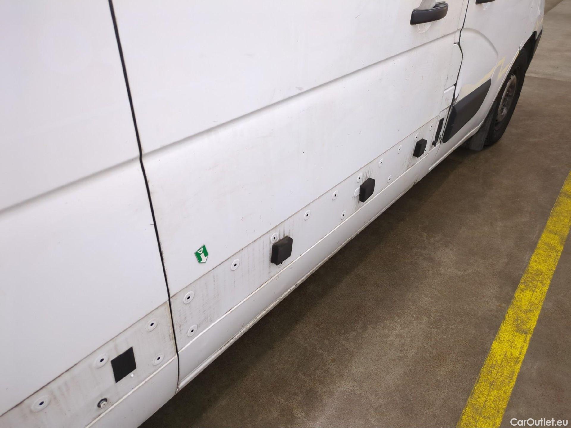  Renault  Master RENAULT  VU 4p Fourgon FG GCf Trac F3500 L2H2 dCi 130 Euro6 #69