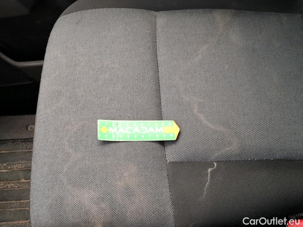  Renault  Master  Fourgon L2H2 3 3 Grand Confort dCi 135CV BVM6 E6dT #18