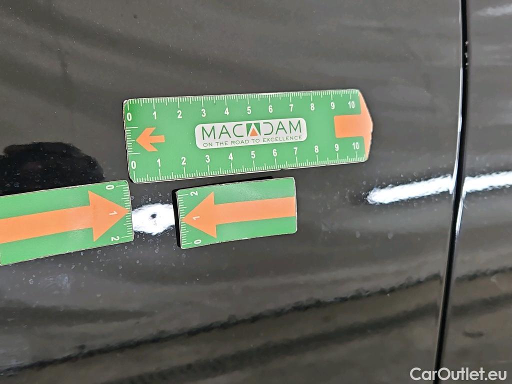 Mercedes  G-Klasee MERCEDES-BENZ GLC / 2019 / 5P / SUV 2.0 GLC 300 E AMG LINE 4MATIC / VO RECONDITIONNE - PHOTOS AVANT RECONDITIONNEMENT #21