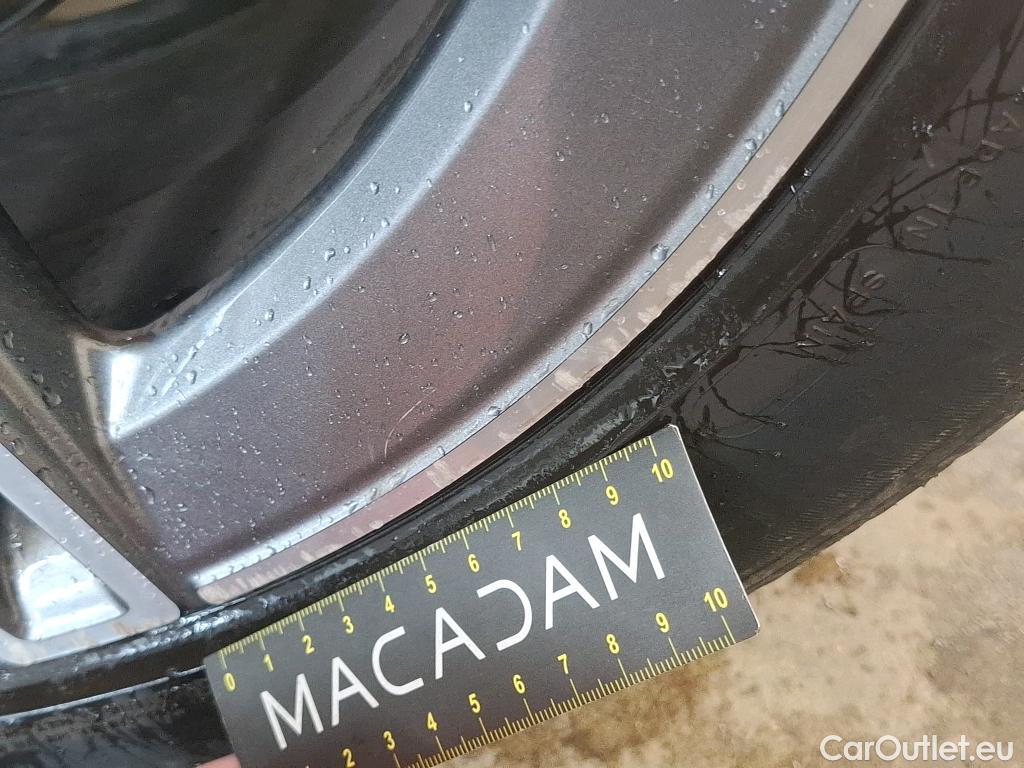  Mercedes  CLA-Klasse MERCEDES-BENZ CLA Coupe / 2019 / 4P / Coupé CLA 250 e AMG Line / VO RECONDITIONNE - PHOTOS AVANT RECONDITIONNEMENT #9