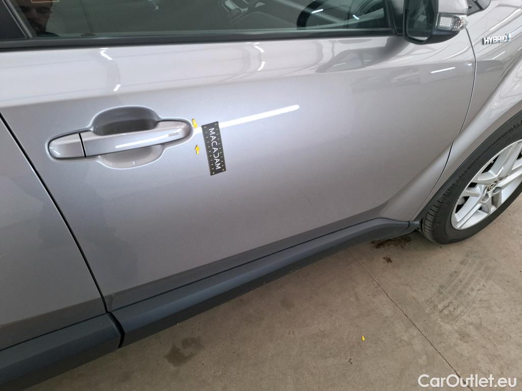  Toyota  C-HR  / 2016 / 5P / SUV 1.8 Hybride 122 Dynamic Business Stage A / VO RECONDITIONNE / PHOTOS AVANT RECONDITIONNEMENT #6