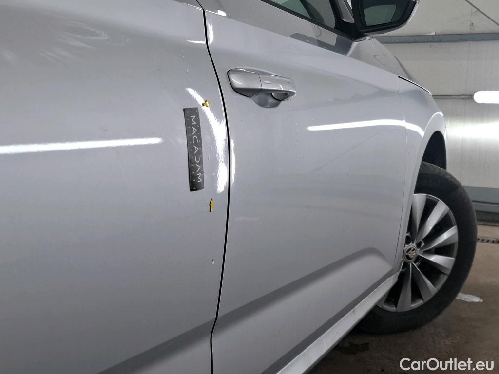  Skoda  KAMIQ  Business 1.0 TSI 110CV BVA7 E6d / VO RECONDITIONNE - PHOTOS AVANT RECONDITIONNEMENT #5