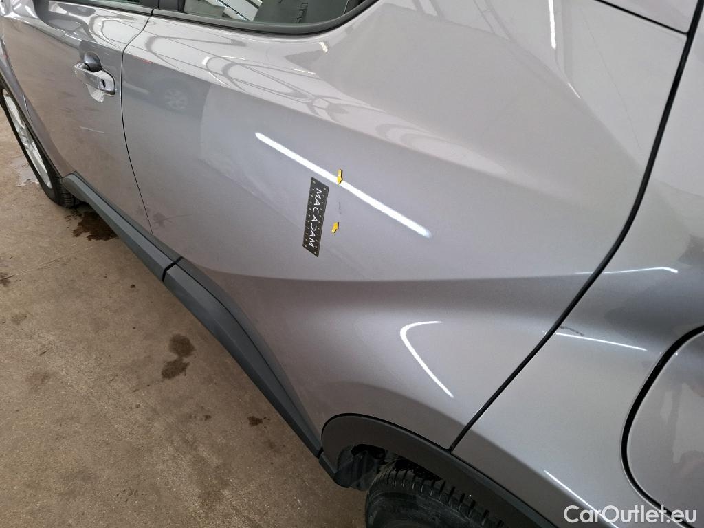  Toyota  C-HR  / 2016 / 5P / SUV 1.8 Hybride 122 Dynamic Business Stage A / VO RECONDITIONNE / PHOTOS AVANT RECONDITIONNEMENT #3