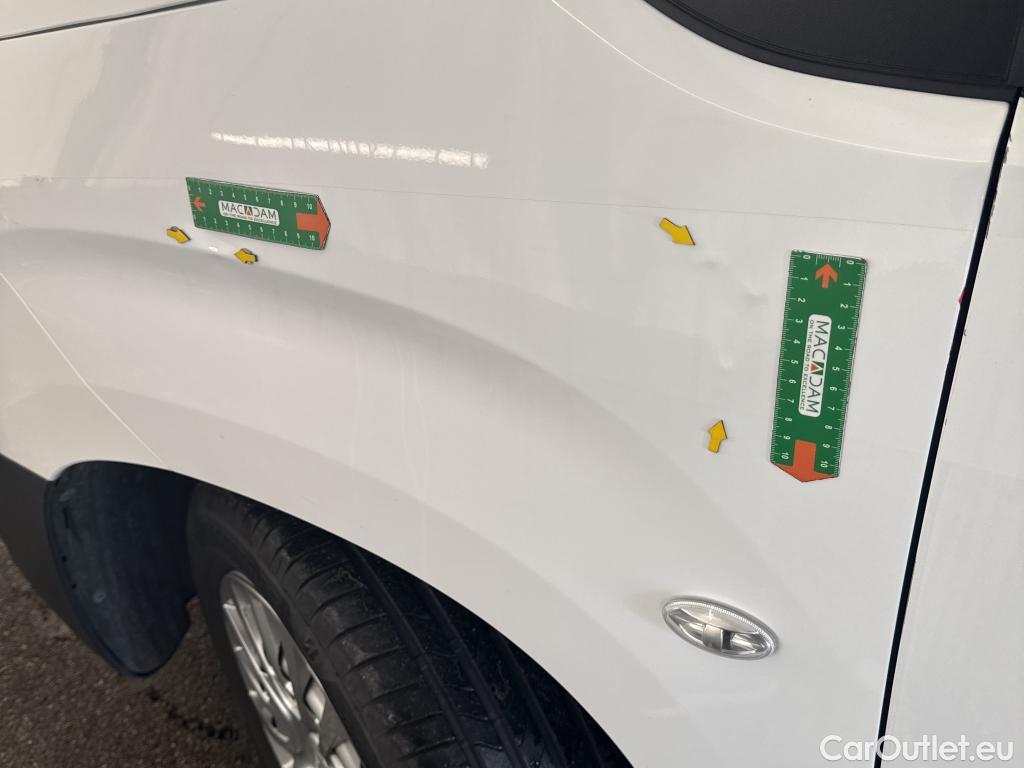  Toyota  Proace  City / 2019 / 4P / Fourgonnette 1.5 Medium 100 D-4D Business #12