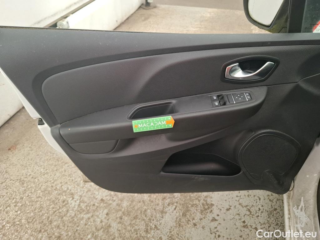  Renault  Clio  IV Air 1.5 dCi 75CV BVM5 E6 #19