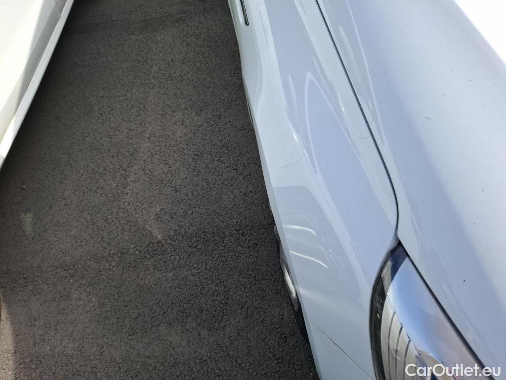  Renault  Megane RENAULT Mégane Société / 2016 / 5P / Berline Air Nav 2P Blue dCi 95 #9