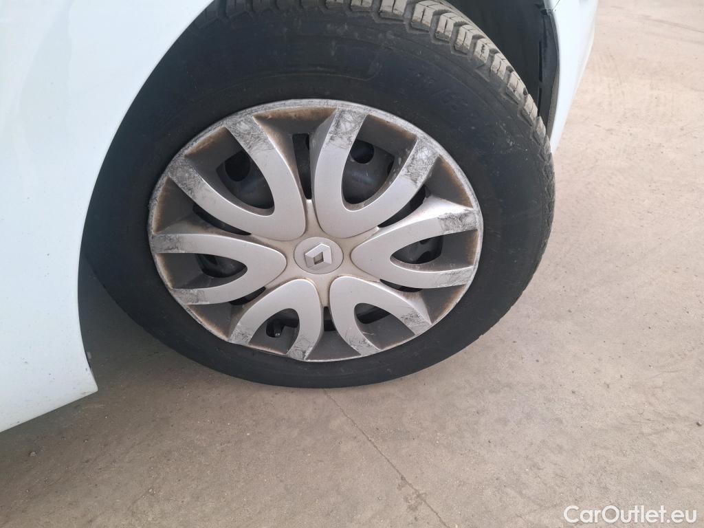  Renault  Clio  IV Air MediaNav 1.5 dCi 75CV BVM5 E6 #90