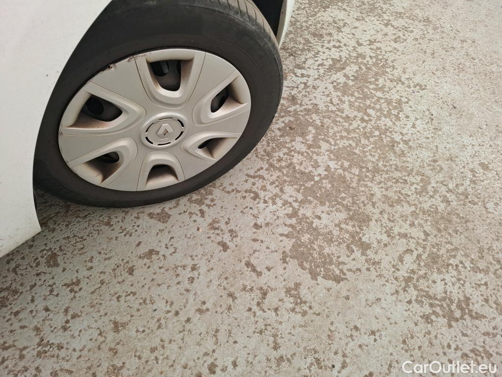  Renault  Clio  IV Air 1.5 dCi 75CV BVM5 E6 #22