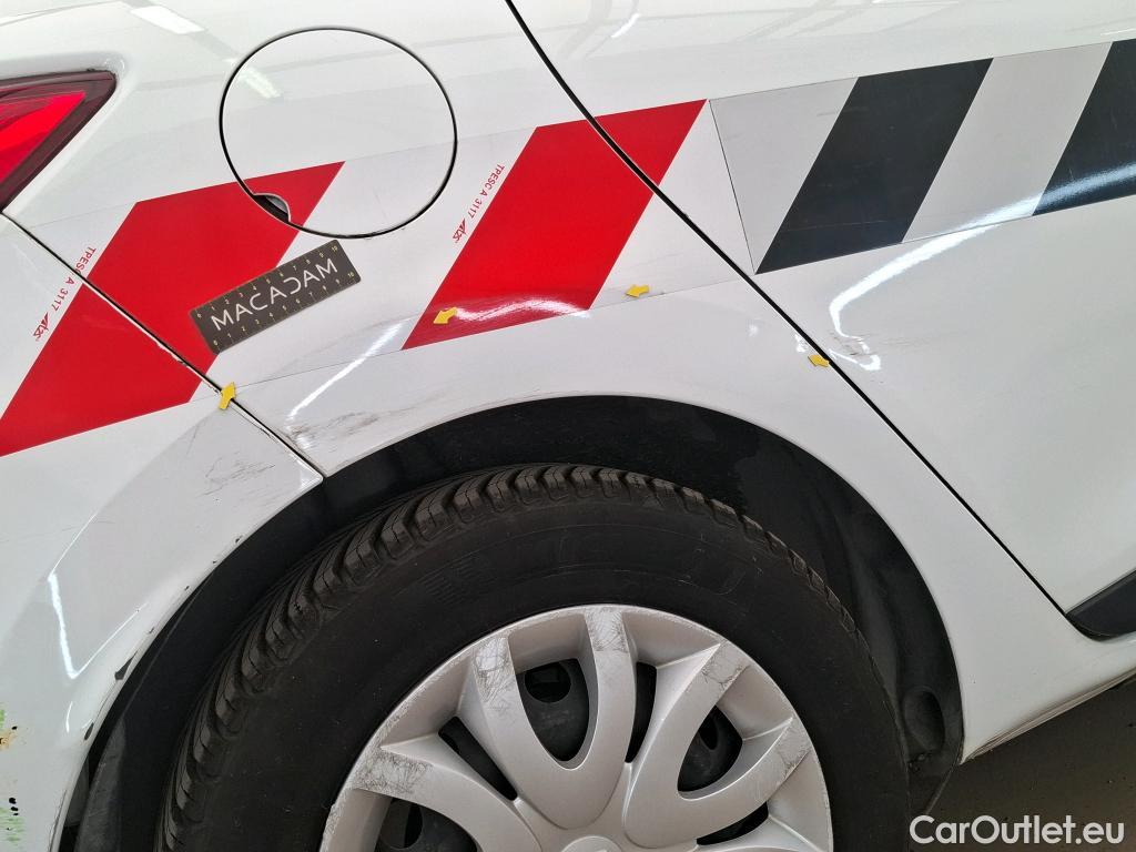  Renault  Clio  IV Air MediaNav 1.5 dCi 75CV BVM5 E6 #41