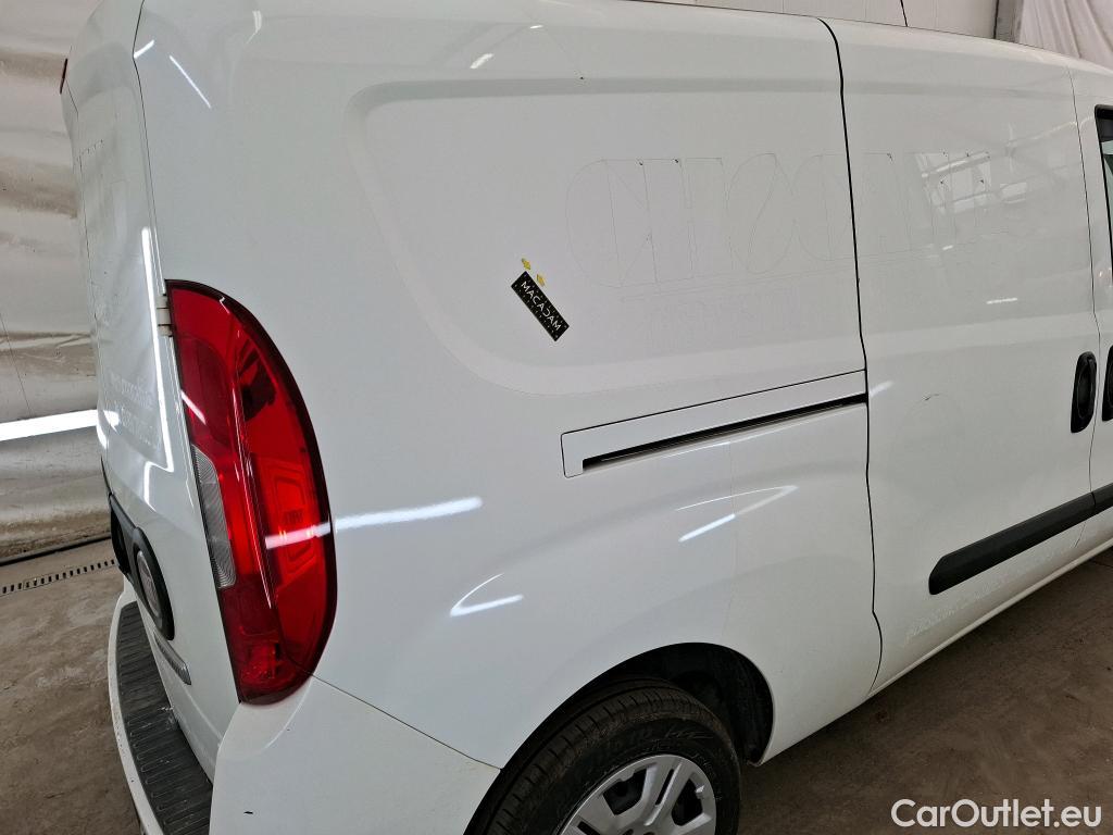  Fiat  Doblo FIAT Doblò Cargo / 2015 / 4P / Fourgonnette Maxi 1.3 Multijet 95 Pro Lounge 750kg #57