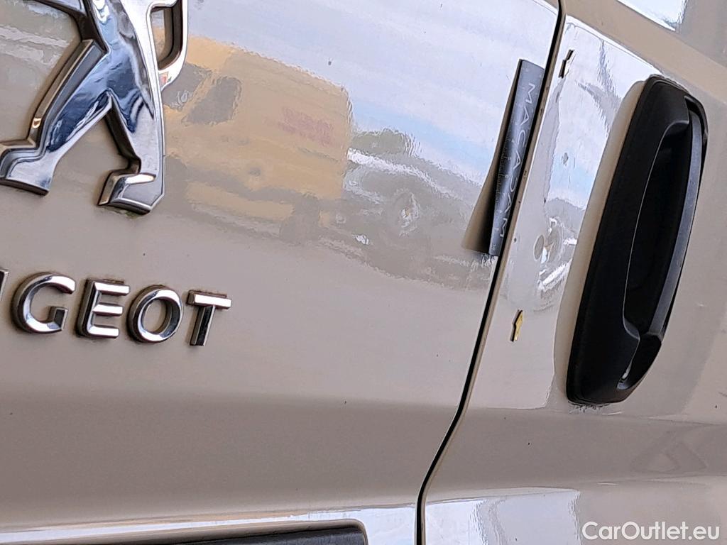  Peugeot  Boxer PEUGEOT  / 2014 / 4P / Fourgon tôlé BlueHDi 140 S&S ASPHALT 335 L2H2 #12
