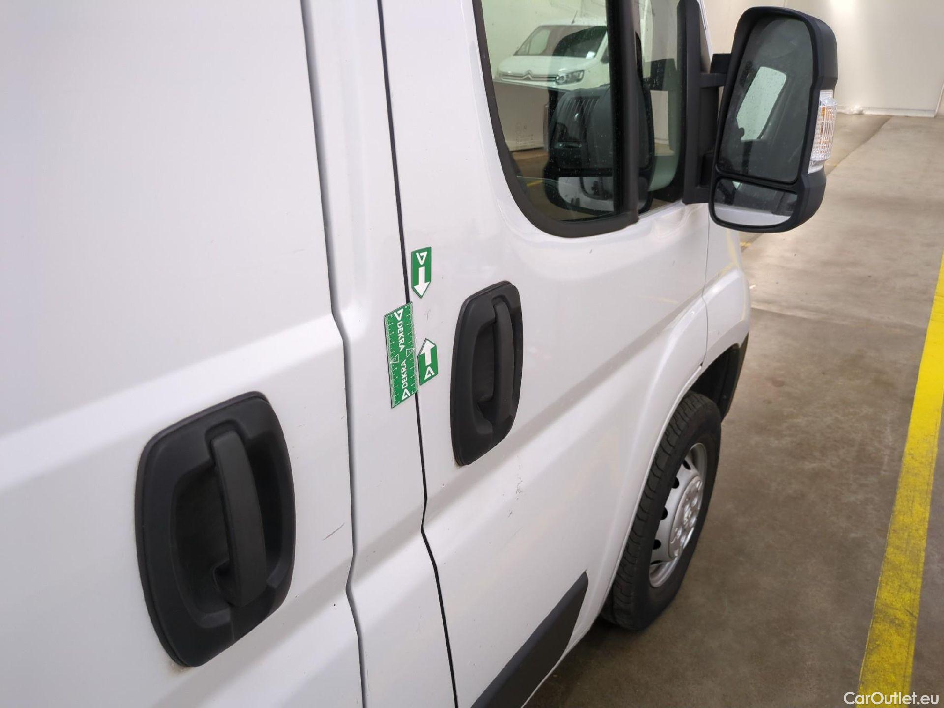  Peugeot  Boxer PEUGEOT  / 2014 / 4P / Fourgon tôlé BlueHDi 140 S&S ASPHALT 330 L2H1 #13