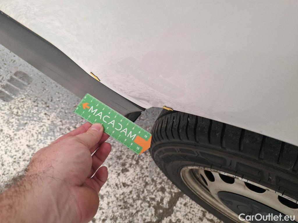  Peugeot  Expert  Fourgon Asphalt L3 2.0 HDi 120CV BVM6 E6d #9