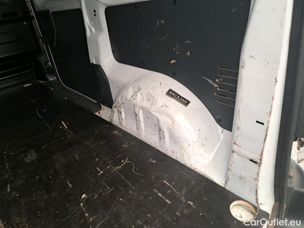  Citroen  Jumpy  Fourgon Club M 2.0 BlueHDi 145CV BVM6 E6d #25