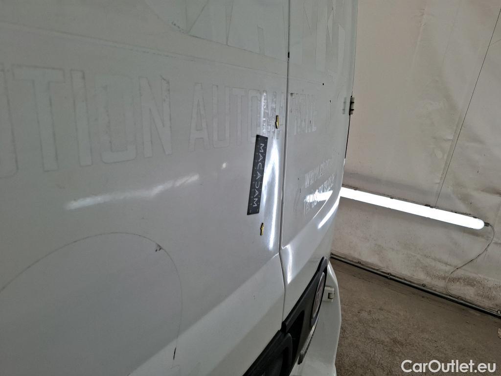 Fiat  Doblo FIAT Doblò Cargo / 2015 / 4P / Fourgonnette Maxi 1.3 Multijet 95 Pro Lounge 750kg #25