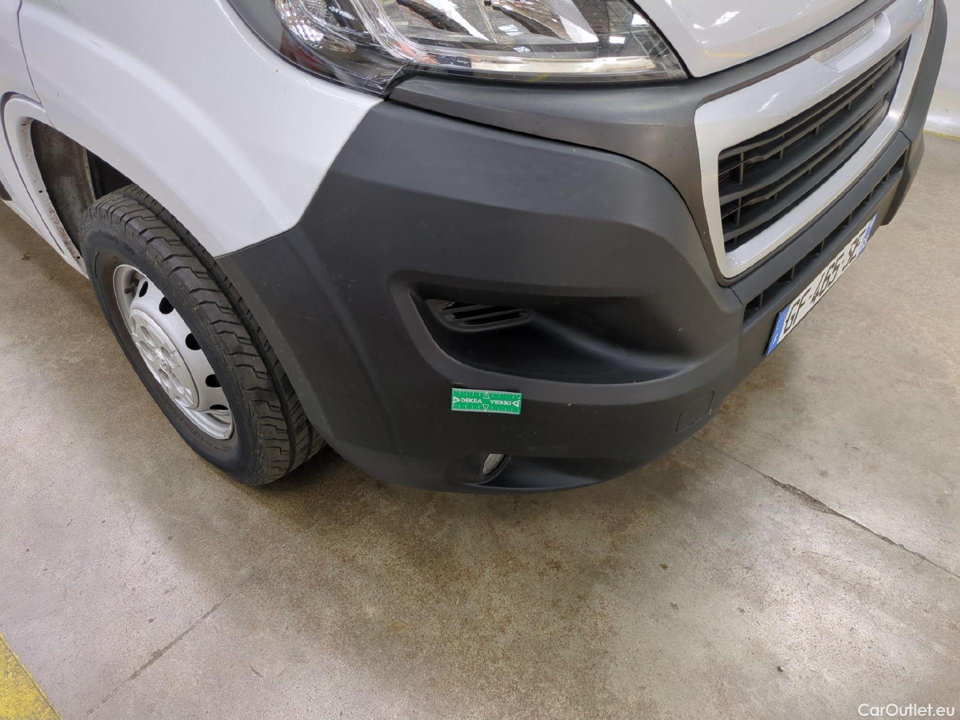  Peugeot  Boxer PEUGEOT  / 2014 / 4P / Fourgon tôlé BlueHDi 140 S&S ASPHALT 330 L2H1 #14