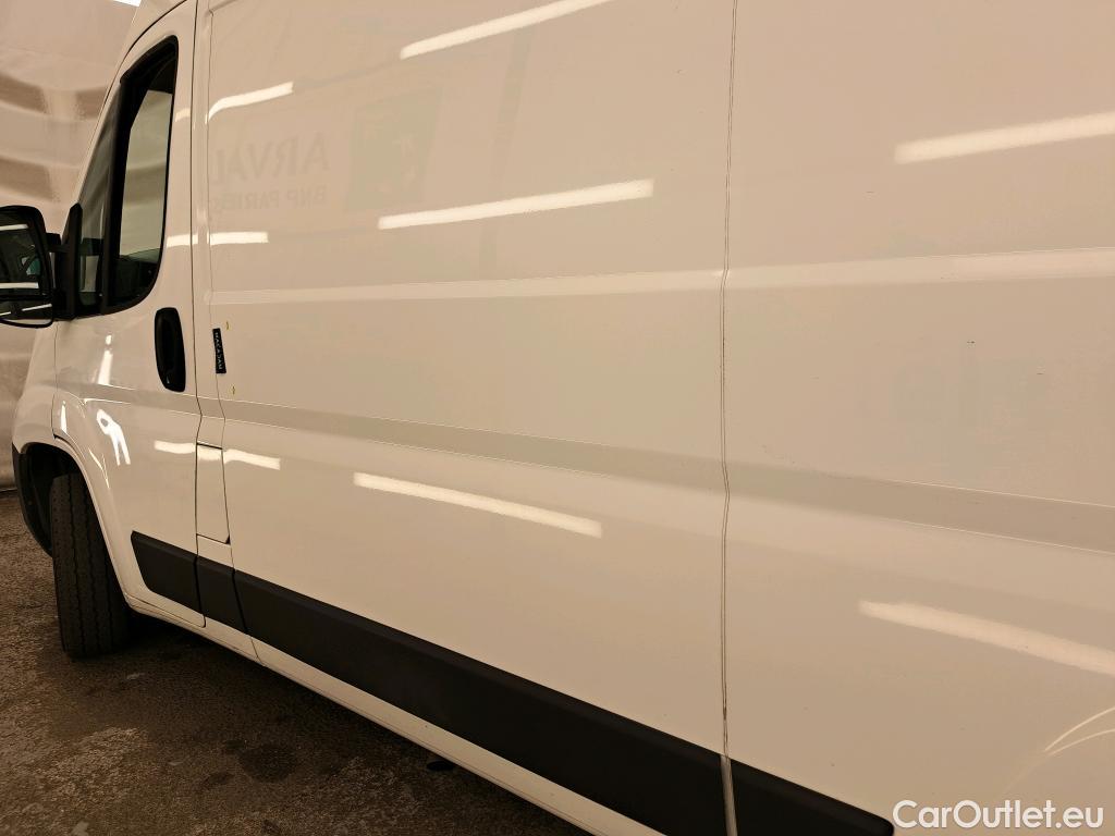  Peugeot  Boxer PEUGEOT  / 2014 / 4P / Fourgon tôlé BlueHDi 140 S&S ASPHALT 335 L2H2 #3