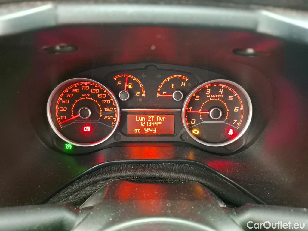  Fiat  Doblo FIAT Doblò Cargo / 2015 / 4P / Fourgonnette Maxi 1.3 Multijet 95 Pro Lounge 750kg #42