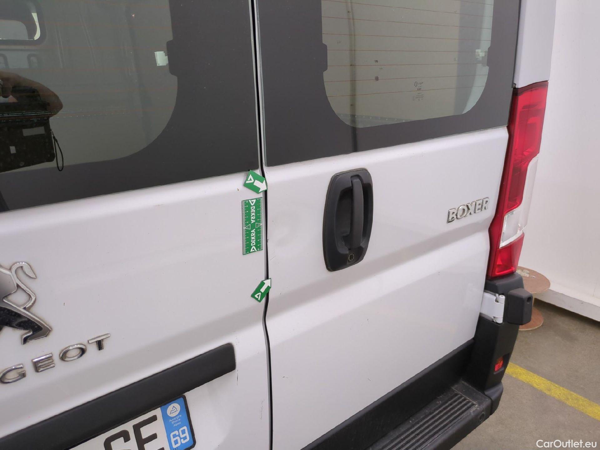  Peugeot  Boxer PEUGEOT  / 2014 / 4P / Fourgon tôlé BlueHDi 140 S&S ASPHALT 330 L2H1 #23