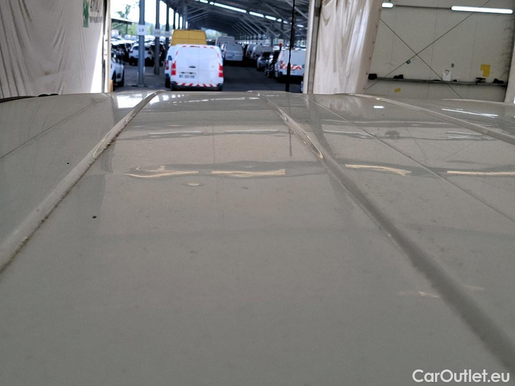  Fiat  Doblo FIAT Doblò Cargo / 2015 / 4P / Fourgonnette Maxi 1.3 Multijet 95 Pro Lounge 750kg #12