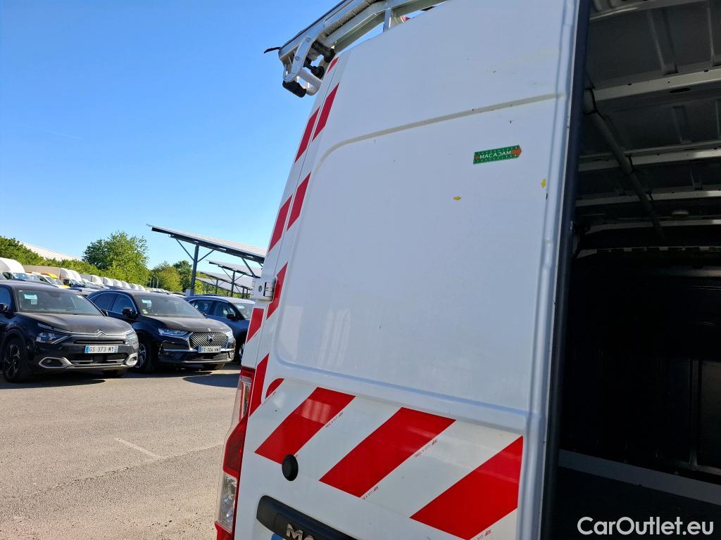  Renault  Master  III Fourgon L2H2 3 5 Grand Confort dCi 130CV BVM6 E6 #30