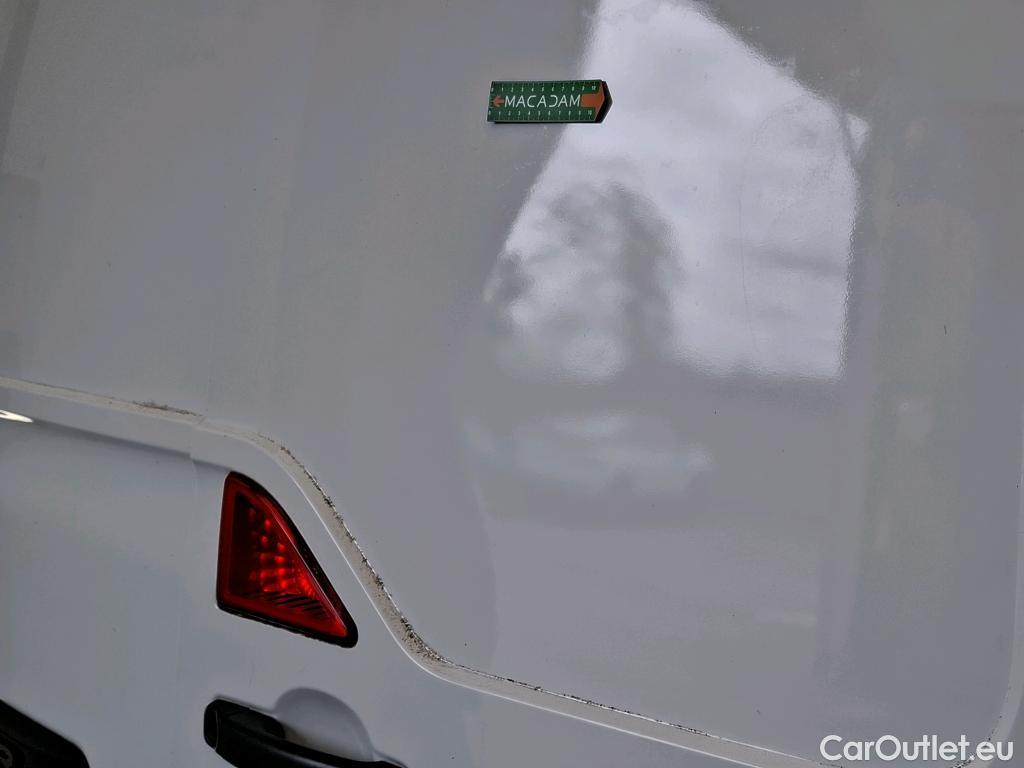  Renault  Master  III Fourgon L2H2 3 5 Grand Confort dCi 135CV BVM6 E6dT #13
