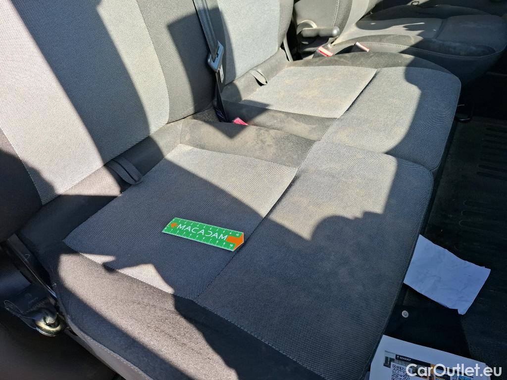  Renault  Master  III Fourgon L2H2 3 5 Grand Confort dCi 130CV BVM6 E6 #63