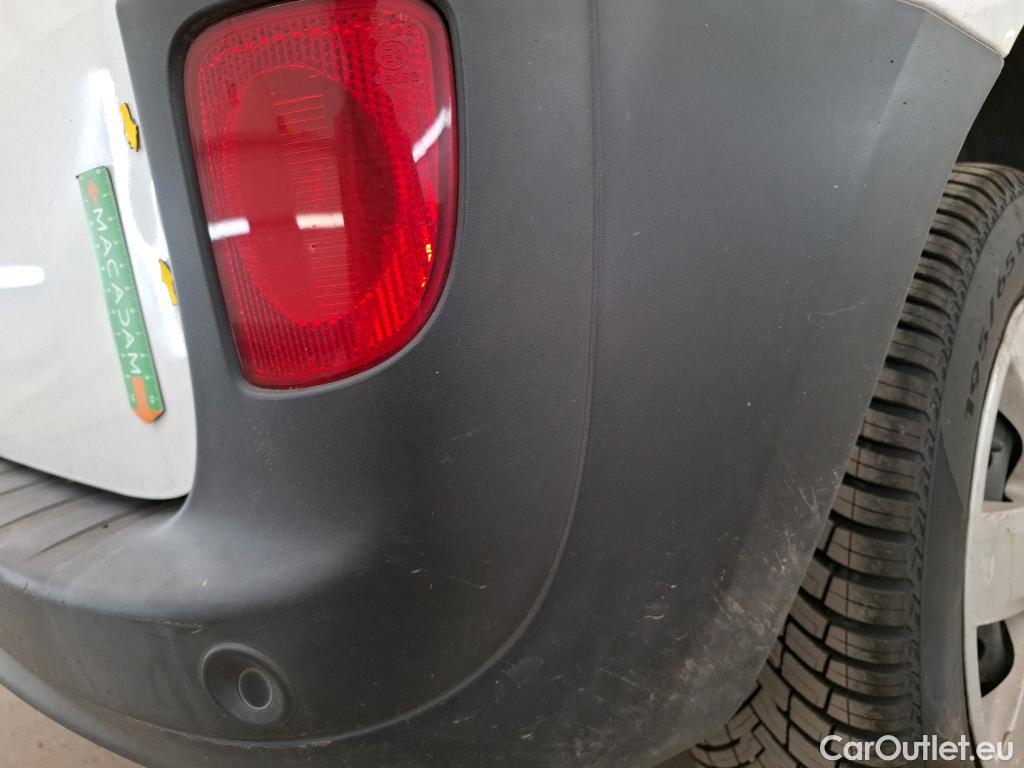  Renault  Kangoo RENAULT  Express / 2013 / 4P / Fourgonnette Extra R-Link dCi 75
 #60