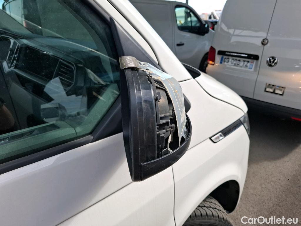  Volkswagen  Transporter VOLKSWAGEN  / 2019 / 4P / Fourgon tôlé 2.0 TDi 150 DSG7 L1H1 Business Line Plus #11
