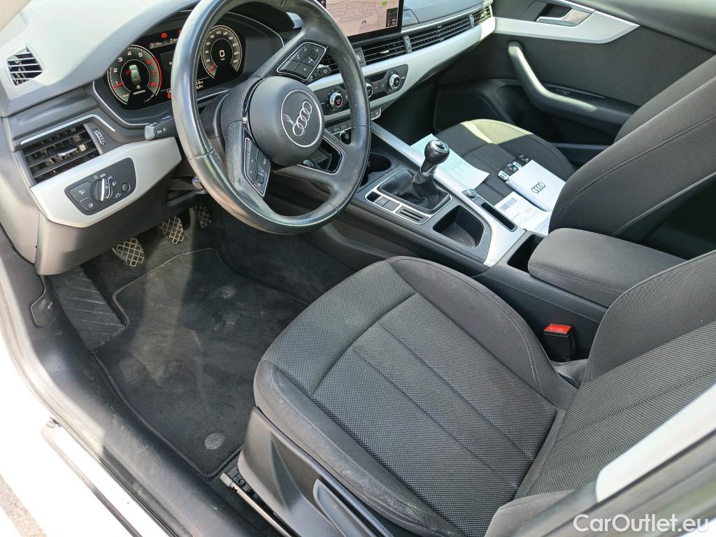 Audi  A4 AUDI  / 2019 / 5P / familiar Avant Advanced 35 TFSI 110kW (150CV) #18