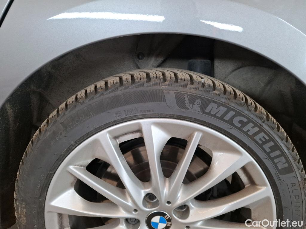  Bmw  Serie 1 BMW Série 1 / 2019 / 5P / Berline 2.0 120D AUTO xDrive #12